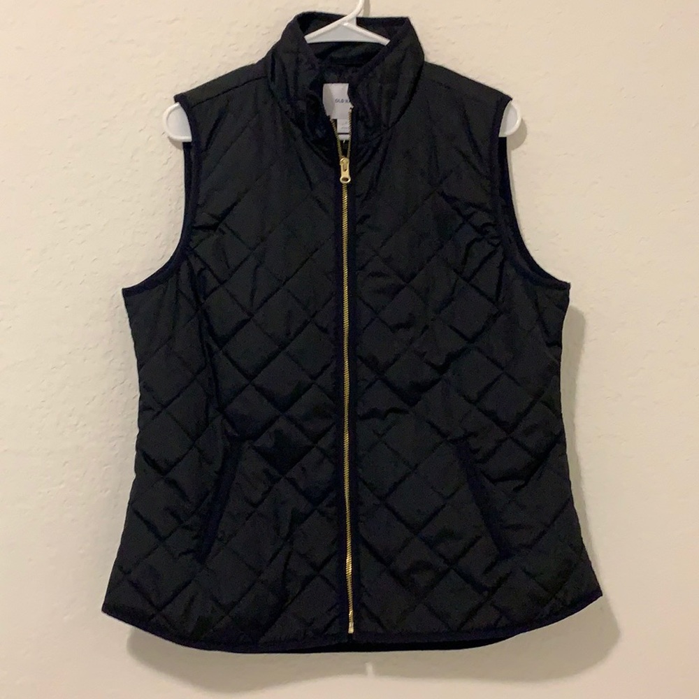 Black old navy vest NWOT